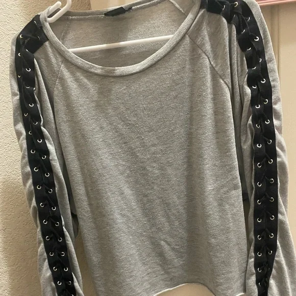 Hot Topic Gray Long Sleeve Shirt with Black Lace Up Sleeves
